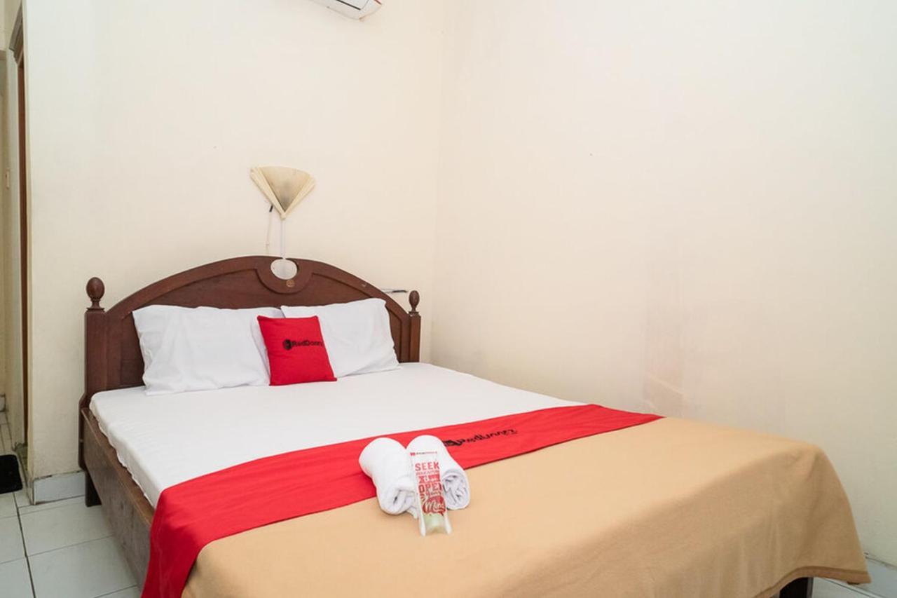 Reddoorz Near Kampus 3 Uty Yogyakarta Hotell Exteriör bild