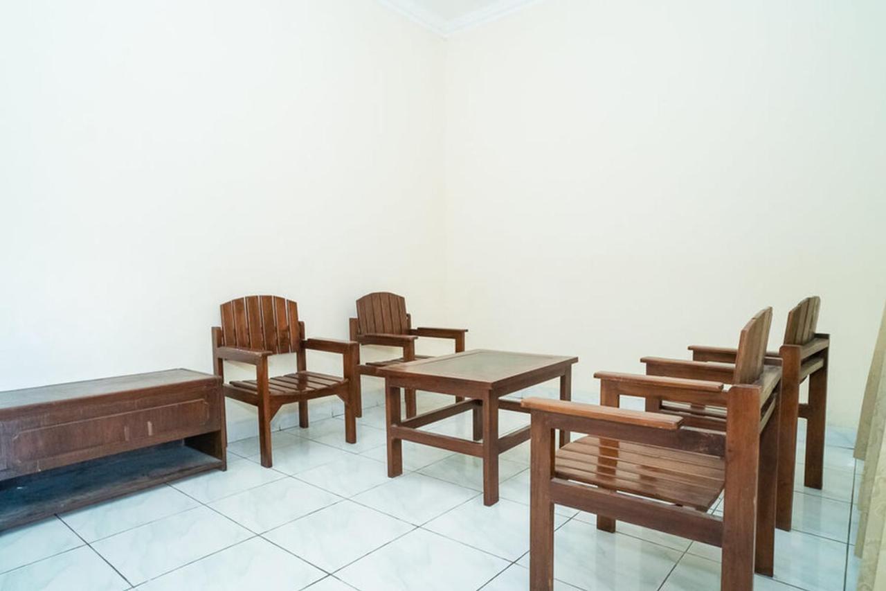 Reddoorz Near Kampus 3 Uty Yogyakarta Hotell Exteriör bild