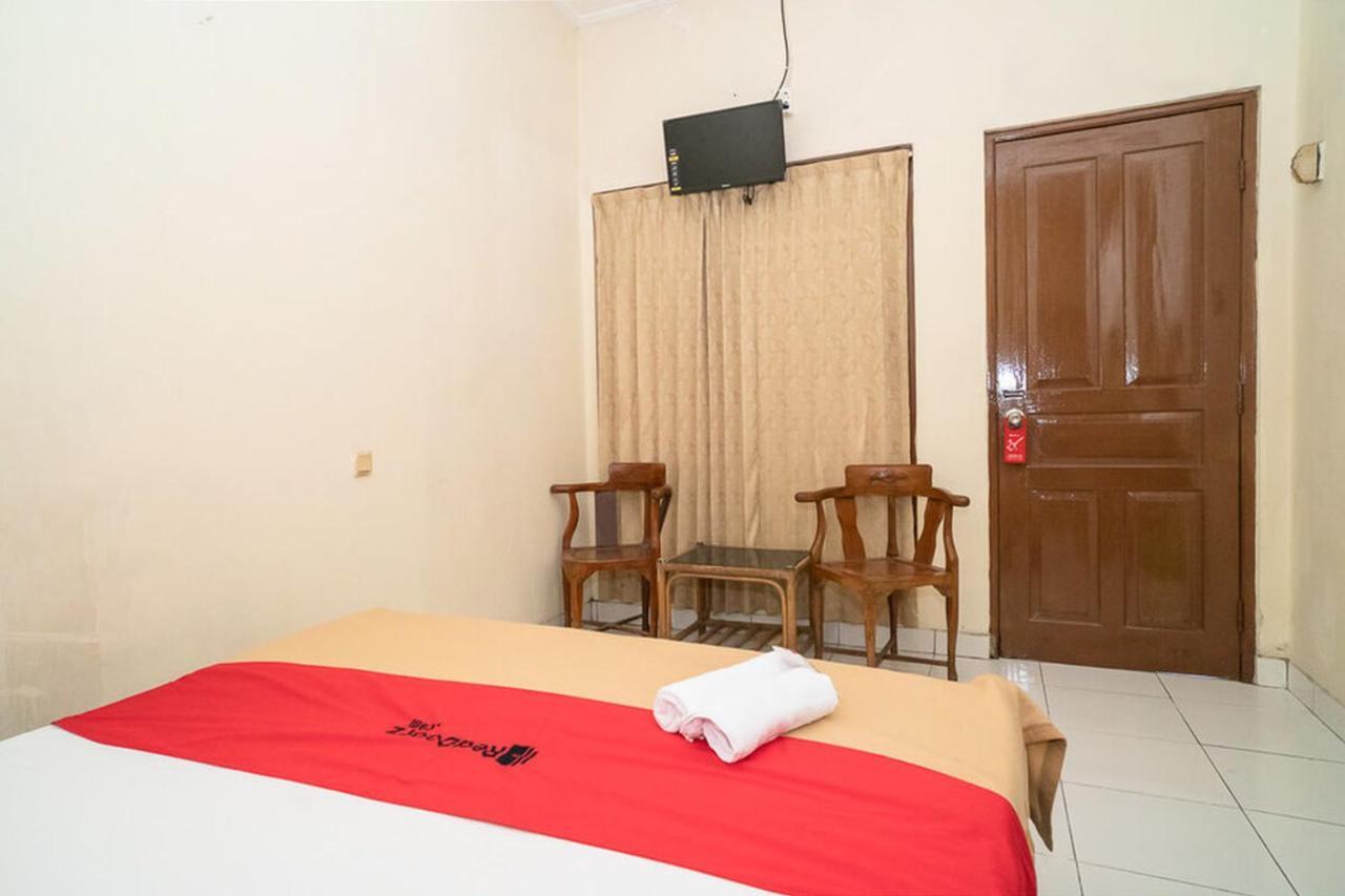 Reddoorz Near Kampus 3 Uty Yogyakarta Hotell Exteriör bild