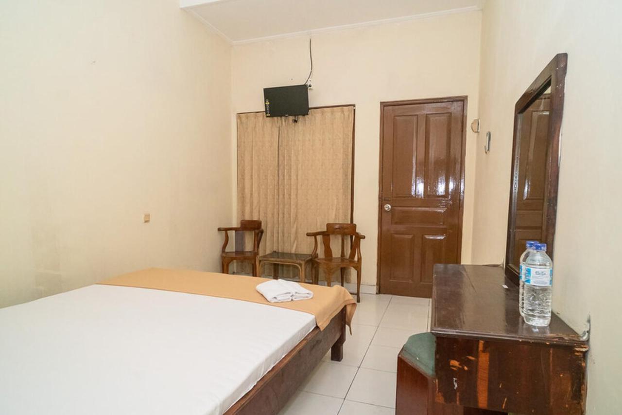Reddoorz Near Kampus 3 Uty Yogyakarta Hotell Exteriör bild