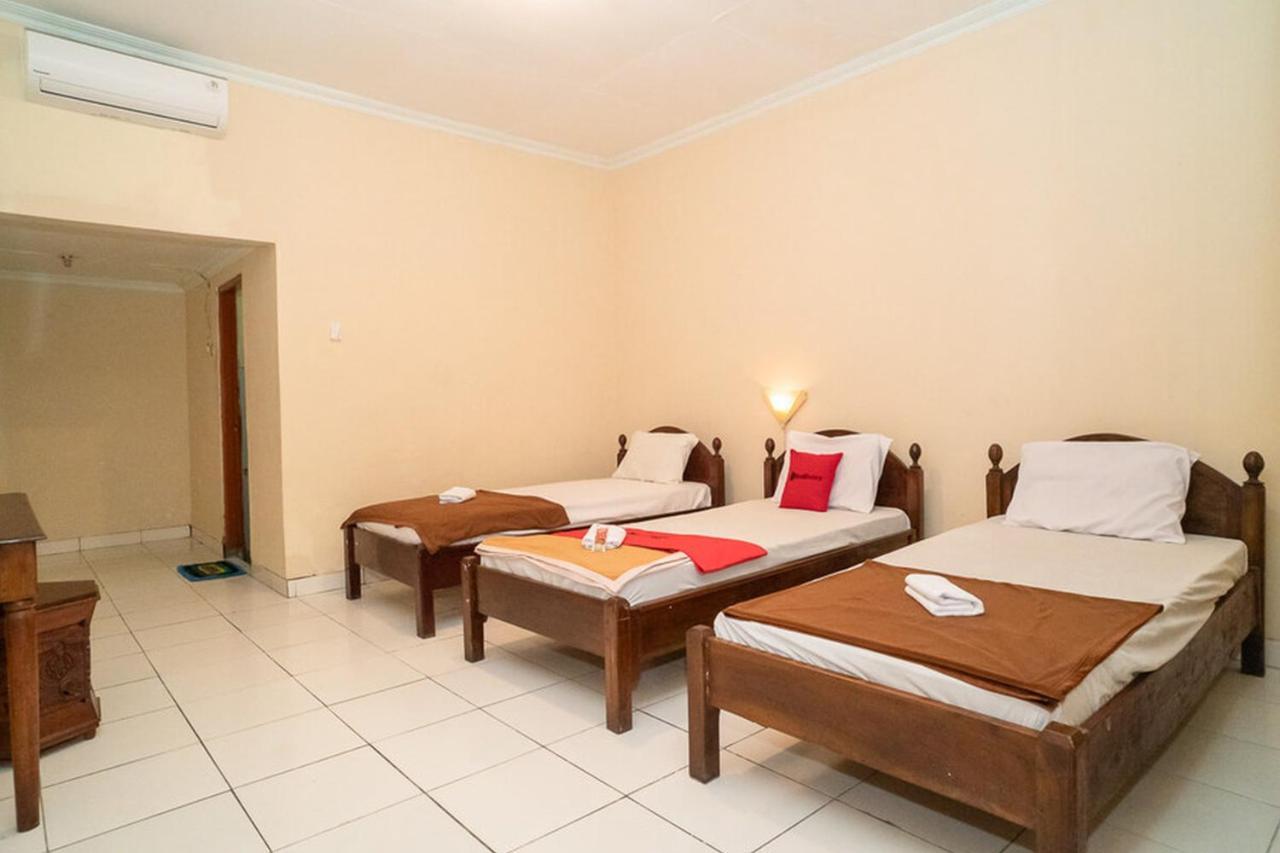 Reddoorz Near Kampus 3 Uty Yogyakarta Hotell Exteriör bild