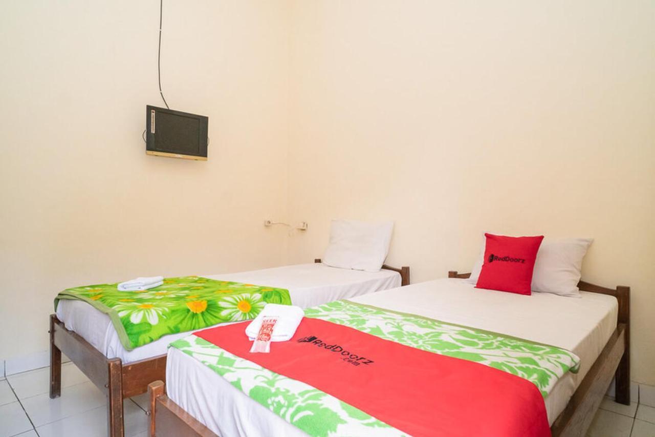Reddoorz Near Kampus 3 Uty Yogyakarta Hotell Exteriör bild