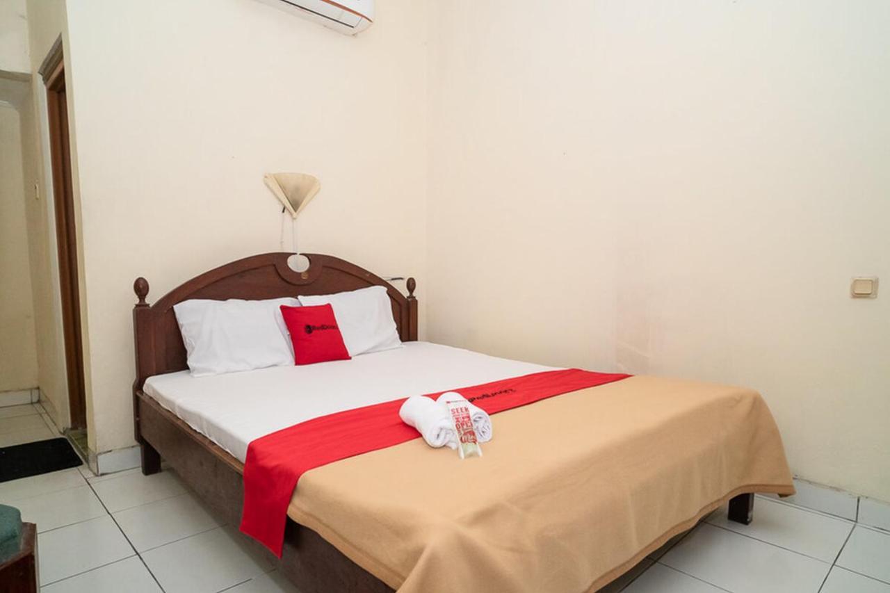 Reddoorz Near Kampus 3 Uty Yogyakarta Hotell Exteriör bild