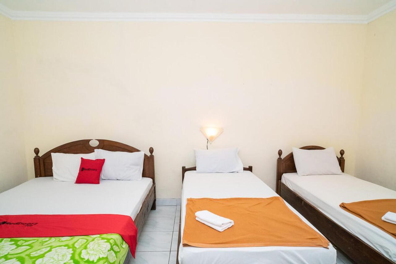 Reddoorz Near Kampus 3 Uty Yogyakarta Hotell Exteriör bild